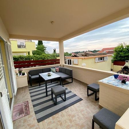 Lumar Holidays And Apartments Preko Exteriér fotografie